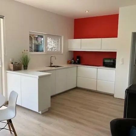Apartment O Ren