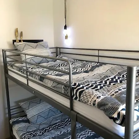 Apartment O Ren *